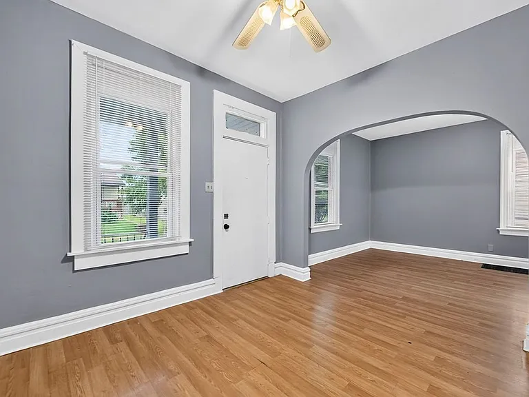 4446 Itaska St — Photo 21
