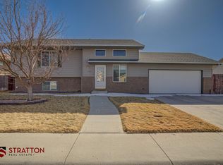 2229 Omaha Trl, Bar Nunn, WY 82601