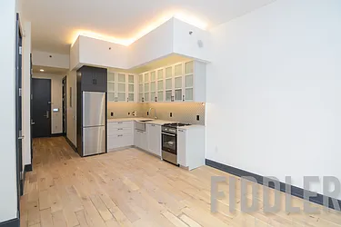 10 Montieth Street, #G01