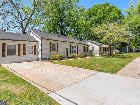 402 N Cliff St, Carrollton, GA 30117