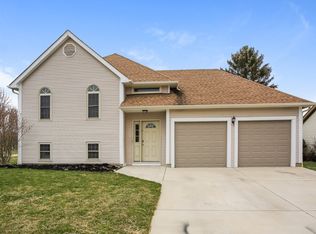 3726 Mountshannon Rd, Columbus, OH 43221