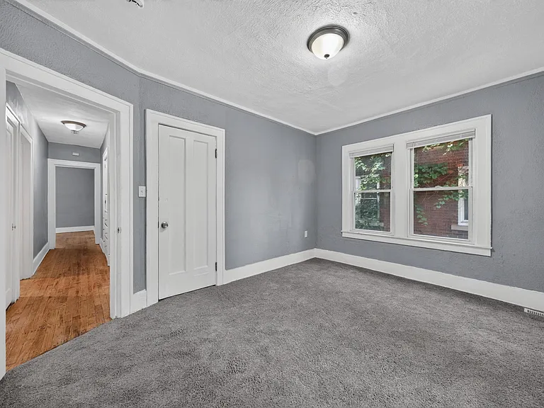 2025 Calvert St — Photo 21