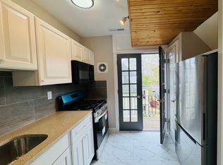 52 Howard Ave #3, New Haven, CT 06519