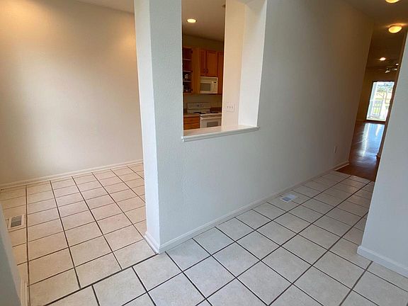 5th image of 1G Clubhouse Dr