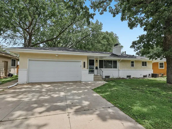 5518 Regent Ave N, Crystal, MN 55429