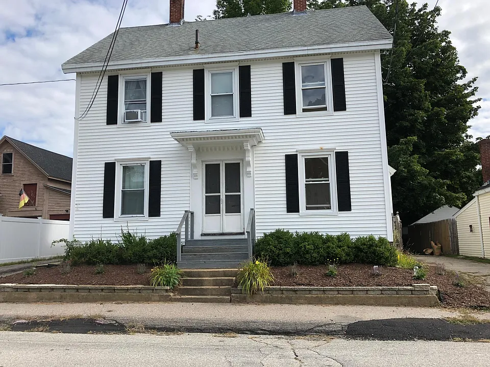 10 Portland St