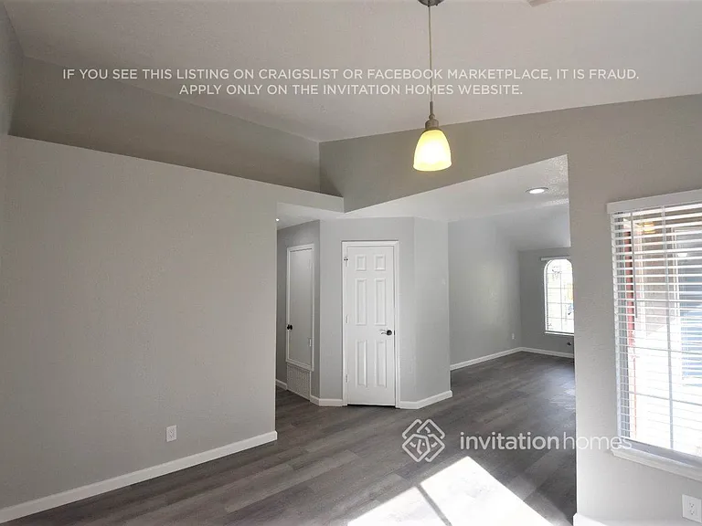 4408 Elk Dr — Photo 2