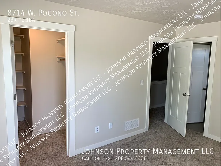 8714 W Pocono Ln — Photo 9