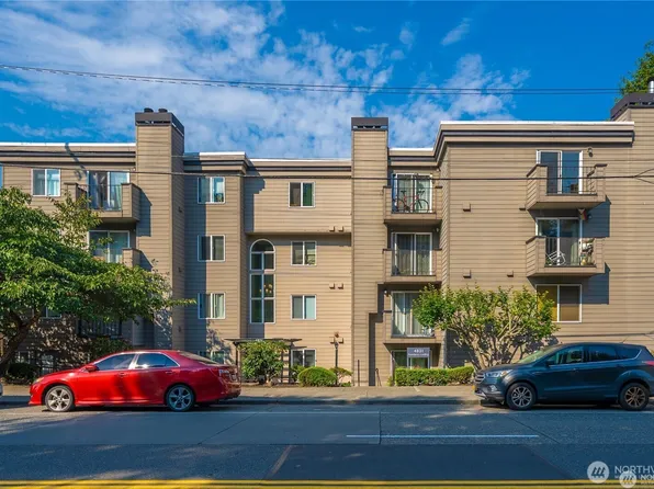 4831 Fauntleroy Way SW #401, Seattle, WA 98116