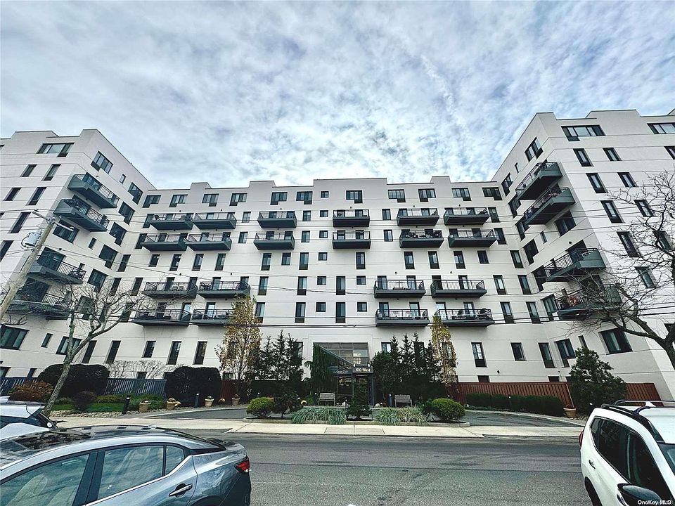 1st image of 100 W Broadway #105