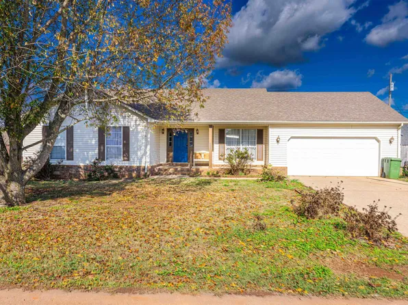 309 E Girard Ave, Muscle Shoals, AL 35661