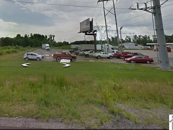 5th image of 2720 John L Puryear Dr