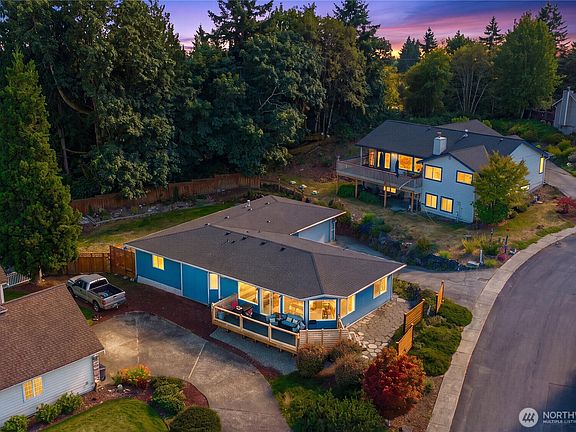 4th image of 7598 E Alki View Court