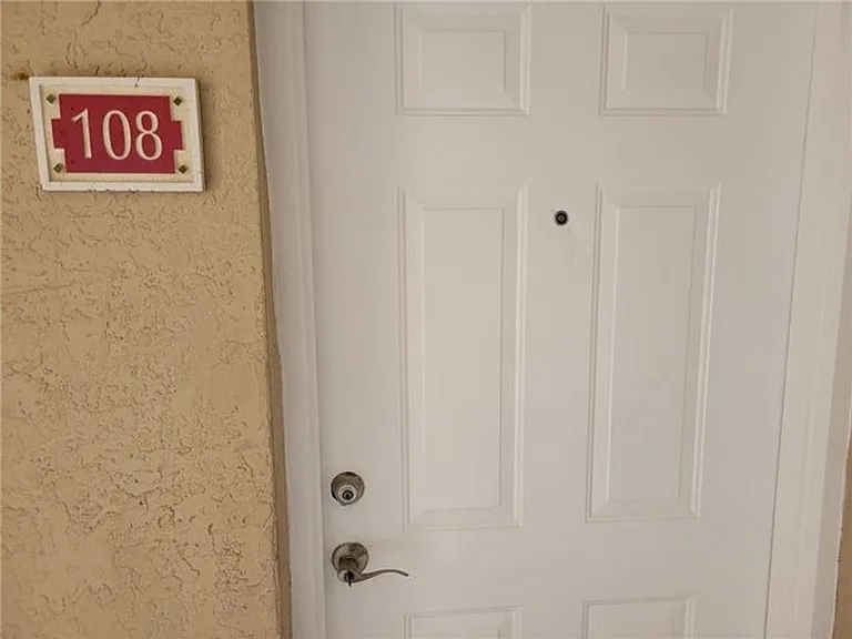 5005 Wiles Rd #108 — Photo 5