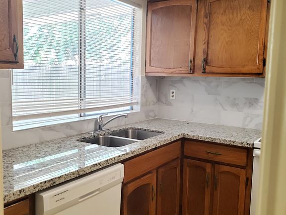 5th image of 16315 Quail Place Dr