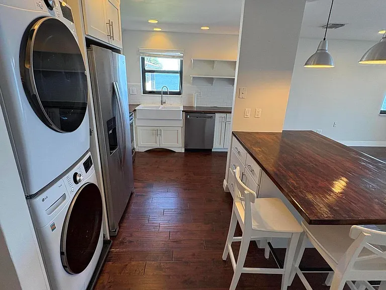 360 Wilma Cir #5 — Photo 6