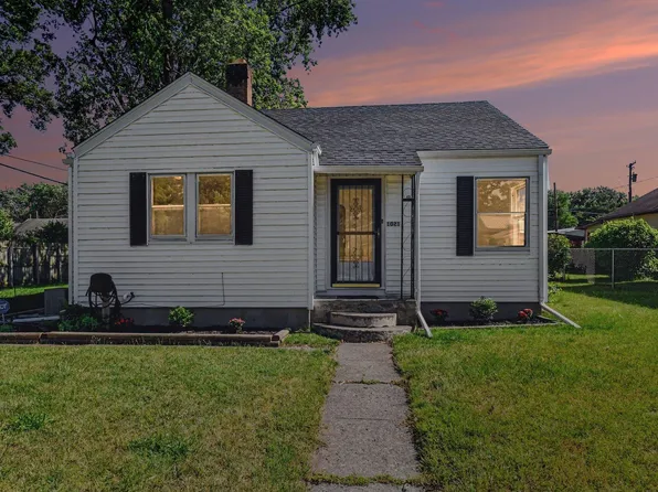 1021 Center St, Elkhart, IN 46516