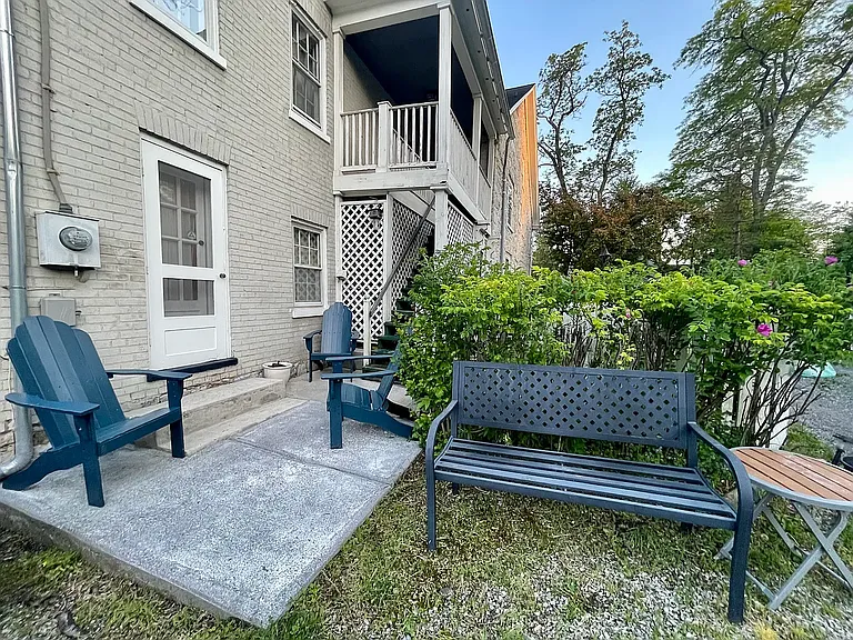 405 Boyd Ave #1 — Photo 9