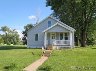 302 School St, Valmeyer, IL 62295