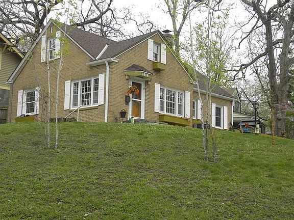 2nd image of 3818 Lanewood Dr