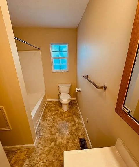 1576 E Pea Ridge Rd — Photo 13