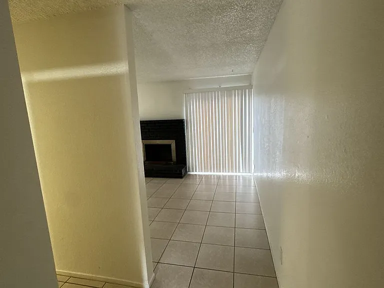 2317 — Photo 2