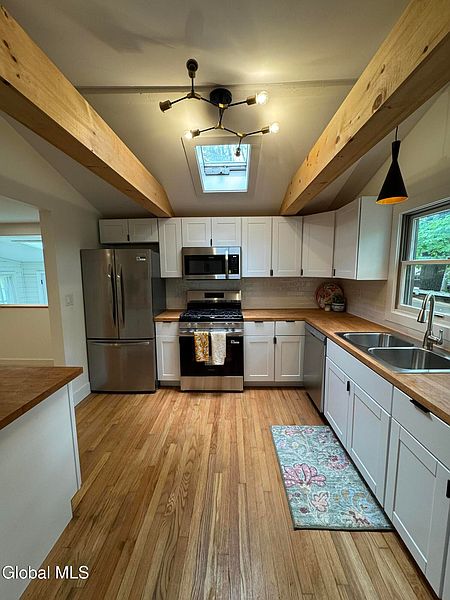 5th image of 41 Gage Hill Drive