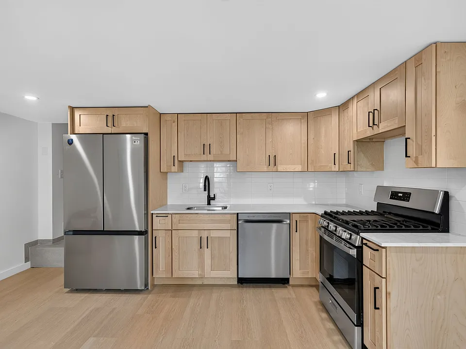 94 Irving Pl #1