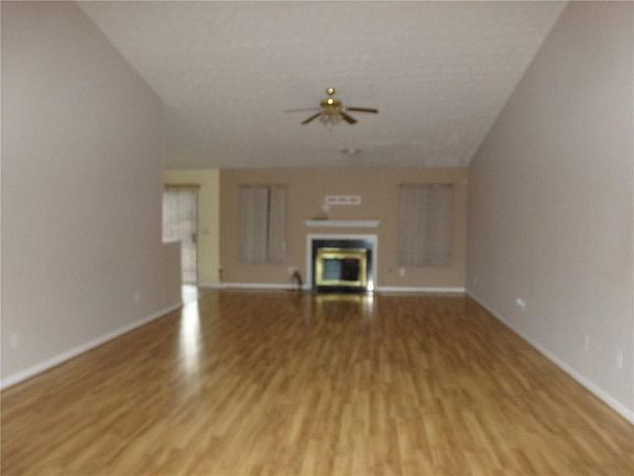 2nd image of 8455 River Bluff Pl