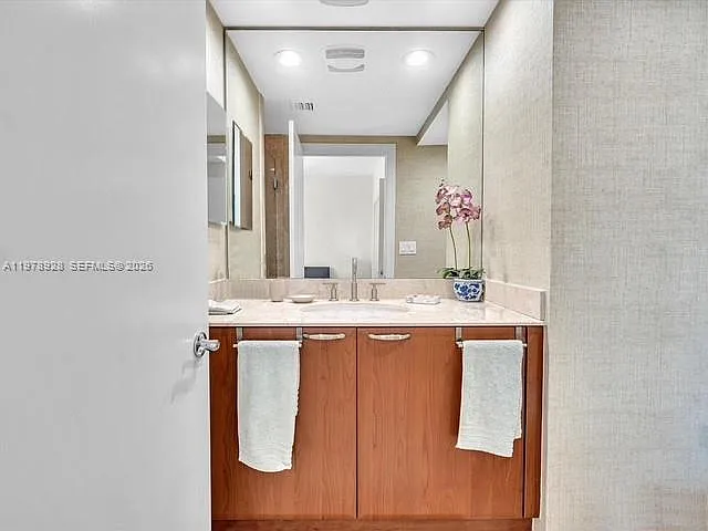 3535 S Ocean Dr #905 — Photo 39