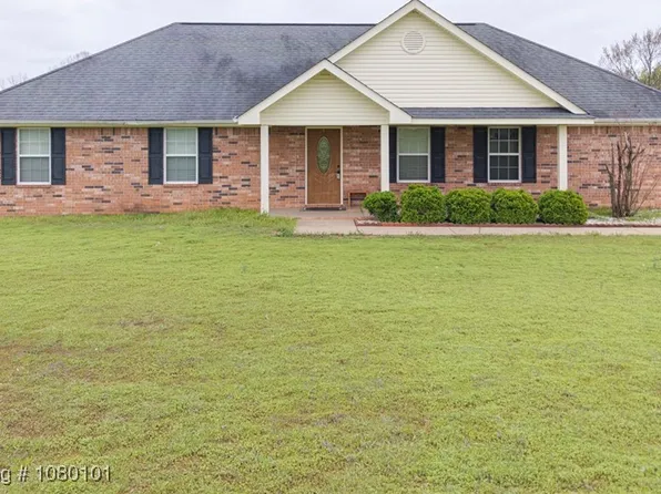 1209 Thompson Ln, Cedarville, AR 72932