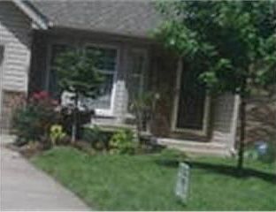 2nd image of 912 W 121st Ter