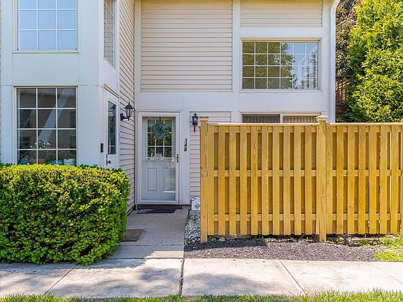5th image of 348 Green Meadow Ln