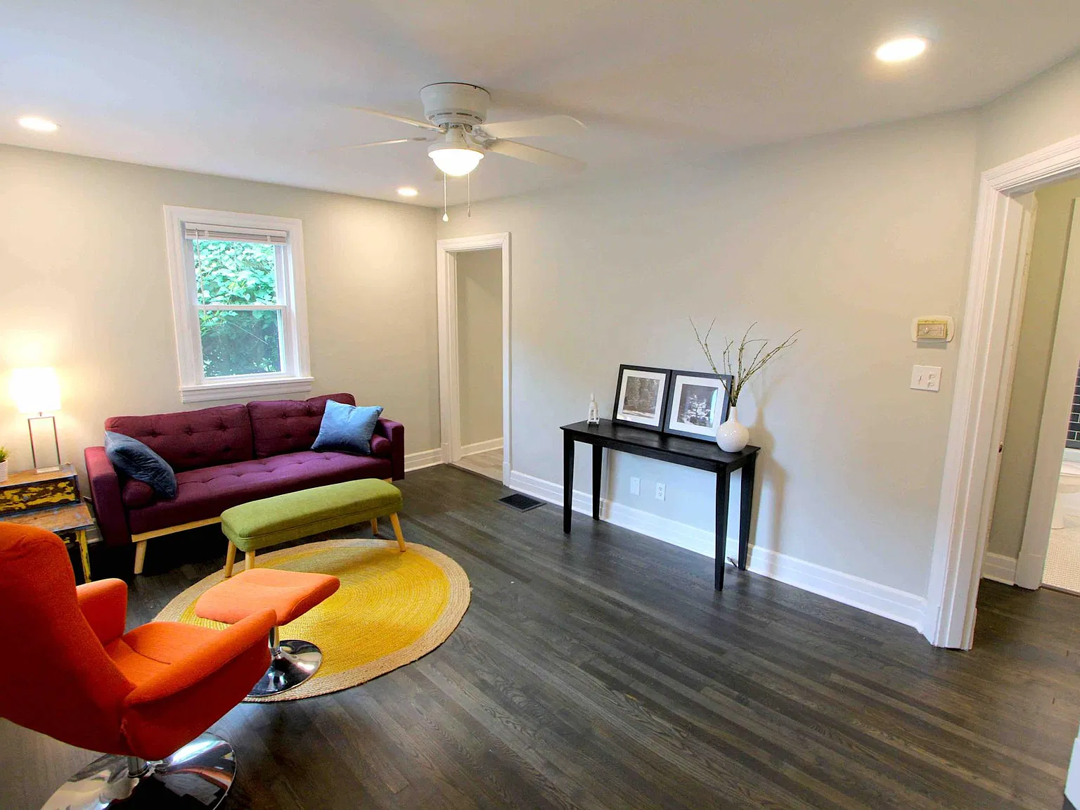 2 bed, 735 sqft, $2,097 — Photo 3
