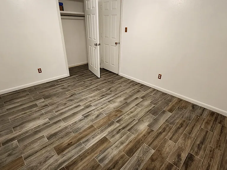 128 Cooper Ct — Photo 33