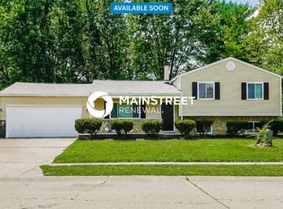 6815 Turnberry Way, Indianapolis, IN 46237