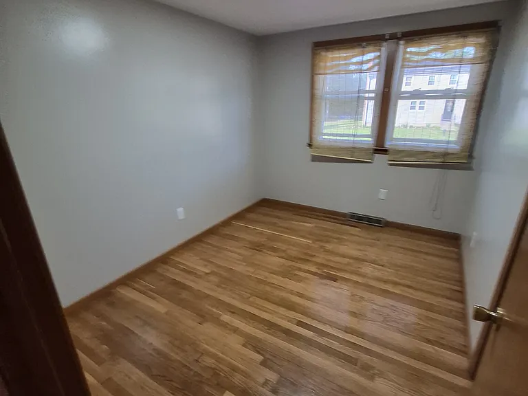 59 Pomona Dr — Photo 8
