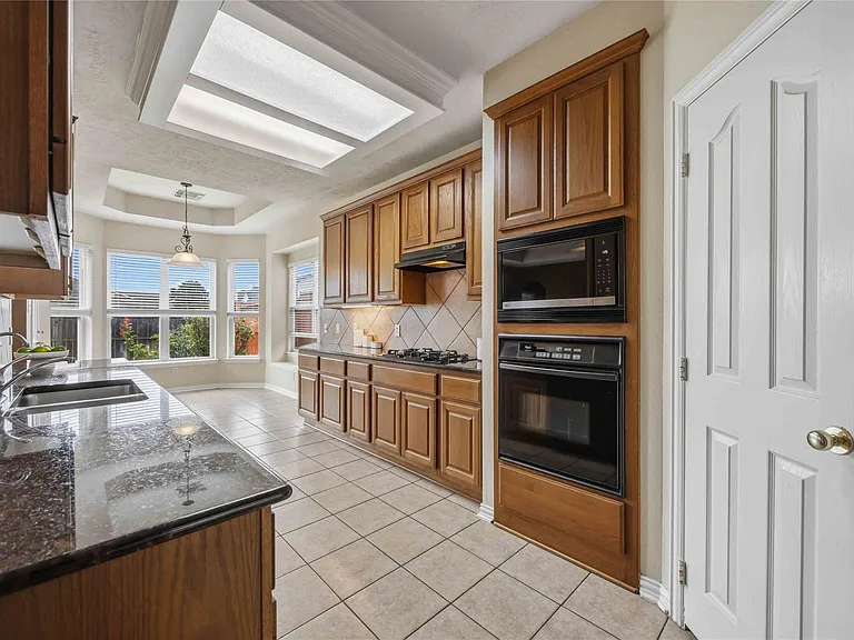 6642 Redberry Glen Ln — Photo 11