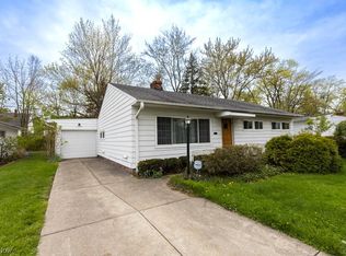 4070 Dartford Rd, South Euclid, OH 44121