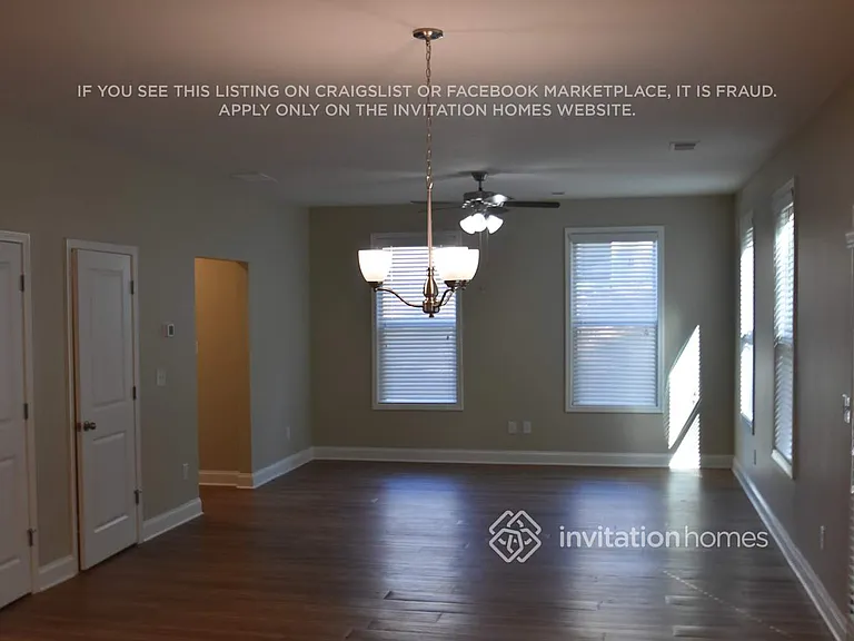 378 White Trillium Dr — Photo 2