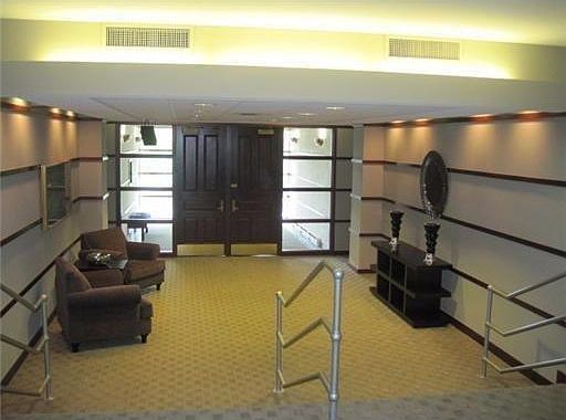 2nd image of 1050 Wall St APT 5C
