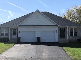 431/433 Woodside Pl, Dixon, IL 61021
