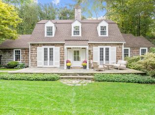 226 Cedar Heights Rd, Stamford, CT 06905