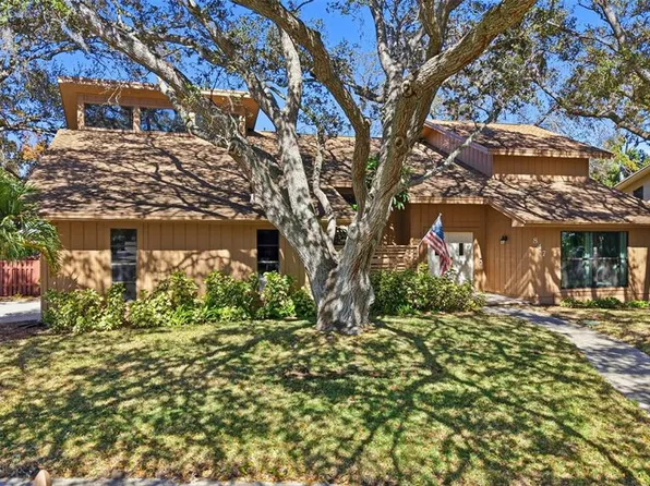 847 Hillside Dr, Palm Harbor, FL 34683