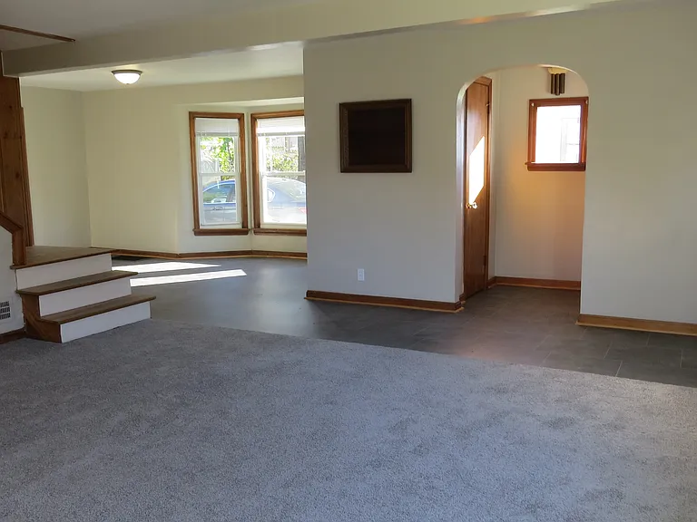 293 Tenney Ave — Photo 6