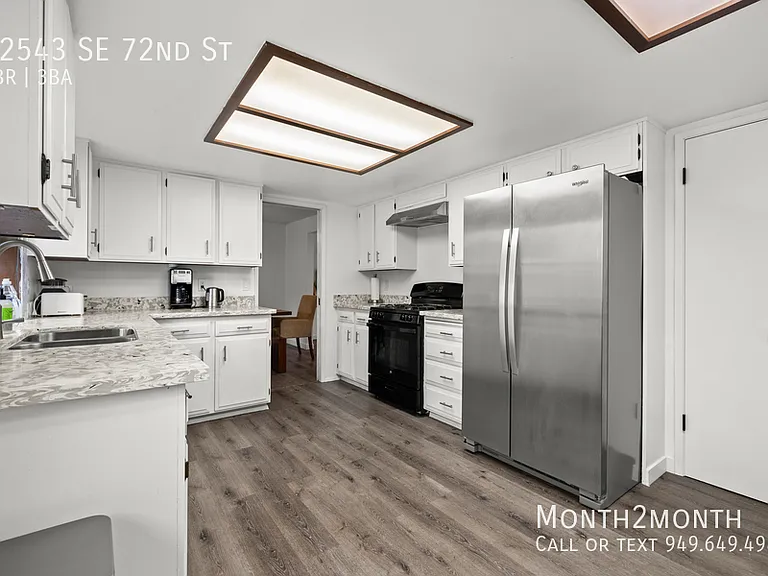 12543 SE 72nd St — Photo 12
