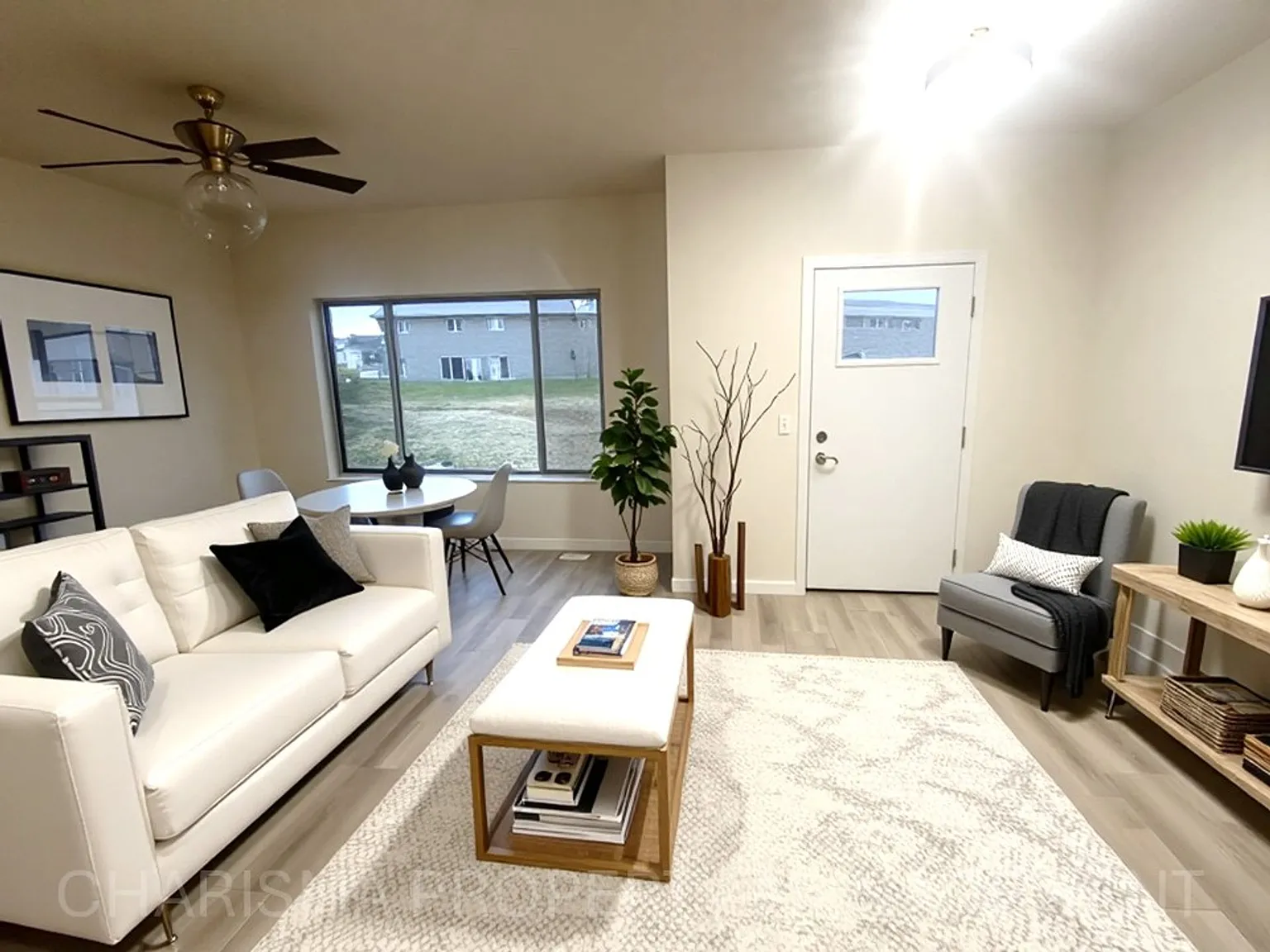 32nd Street Condominiums — Photo 4