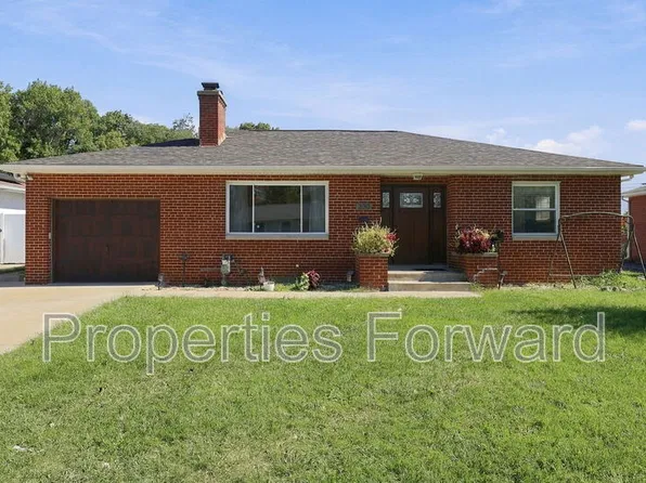 330 Topsfield Rd, Columbus, OH 43228