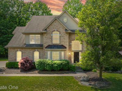 3788 High Grove Way, Lake Orion, MI, 48360