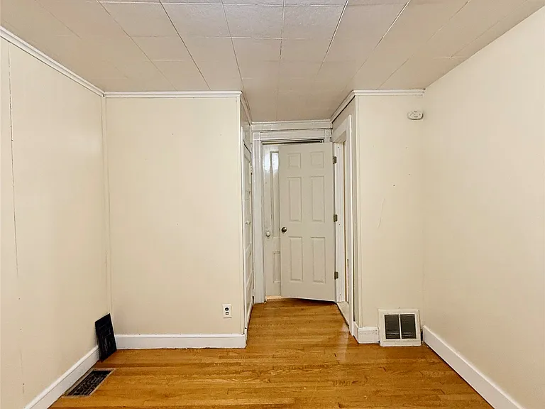 9 Carhart Ave — Photo 17